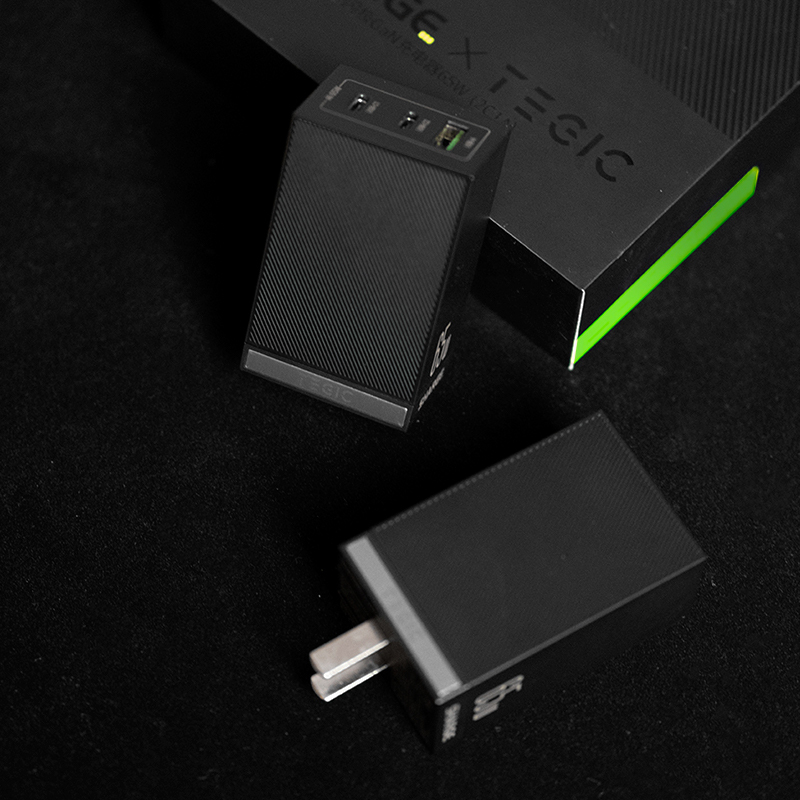 火豹TEGIC 65W氮化镓充电器三口双type-c+USB苹果11Pro迷你pd inCharge六合一数据线-150