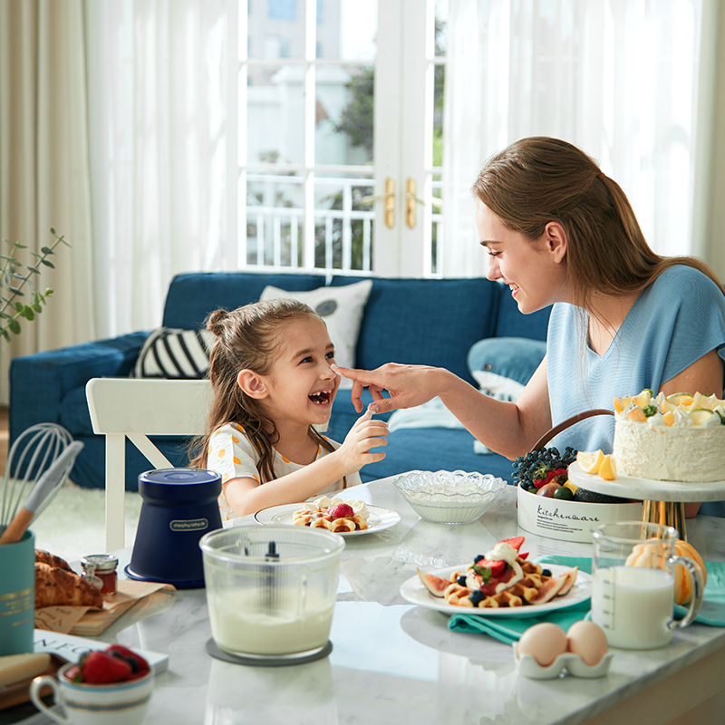 摩飞无线绞肉机全自动多功能碎菜碎肉料理机MR9402轻奢蓝