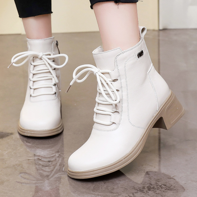 秋冬新款头层牛皮中跟英伦软底短靴粗跟32小码侧拉链马丁靴女