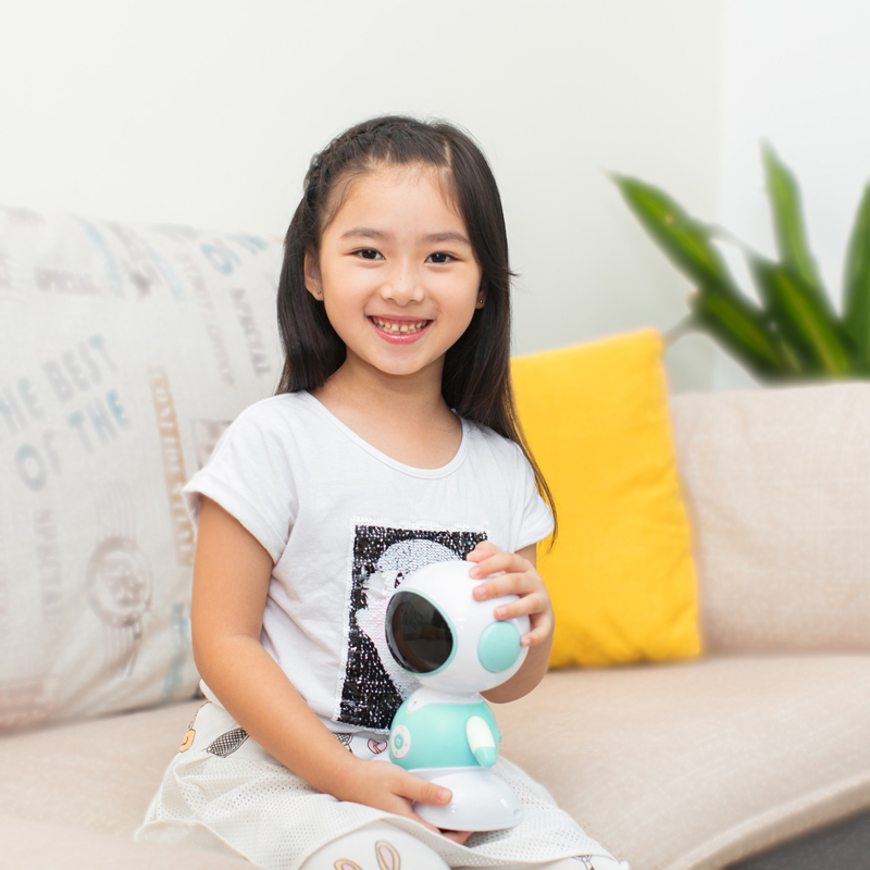 爱童小超人智能机器人 运动跳舞机器人 语音唤醒 中小学课本教材同步 闹钟提醒 中英互译 百科问答 英语学习机器人