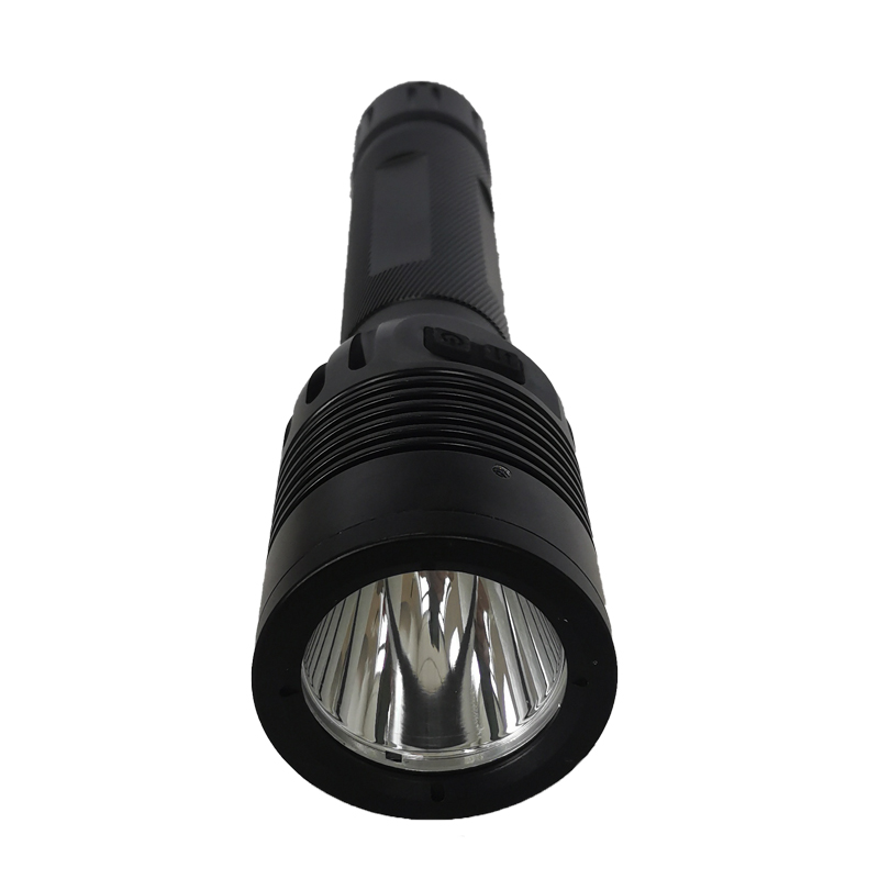 光大 高亮度防水防尘手电筒 EB8013 LED光源 节能环保 光线自然高清大图