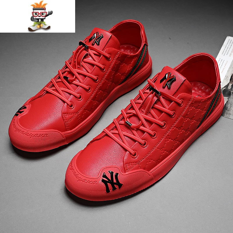 本命年红鞋男网红鞋子潮鞋红色男士休闲潮流百搭刺绣社会小伙板鞋闪潮