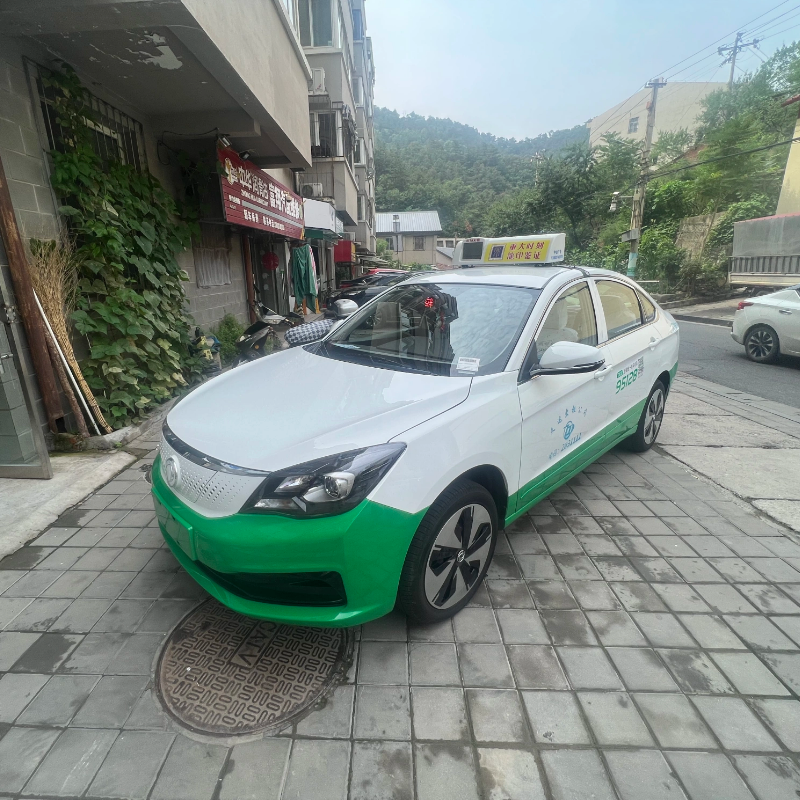 [订金]东风风神E70 出租版 新能源车 纯电动汽车 轴距2700mm 续航412m