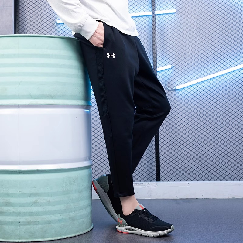 安德玛 针织长裤高清大图