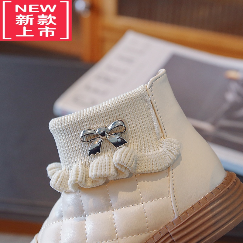 可莉允女童靴子2022新款秋冬季加绒短靴女款英伦风公主鞋子软底马丁靴潮