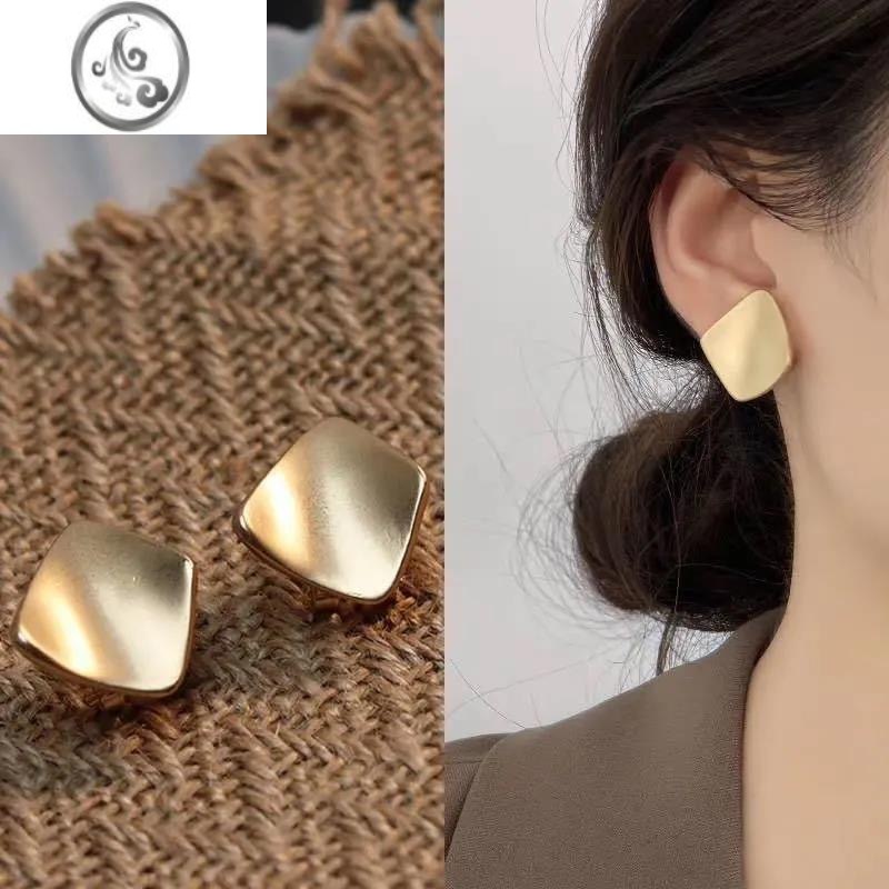 JiMi复古港风耳环女高级感气质耳钉2023年新款潮欧美夸张耳饰冷淡耳坠