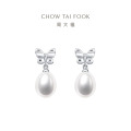周大福蝴蝶结 925银镶珍珠耳钉生日礼物 AQ32612