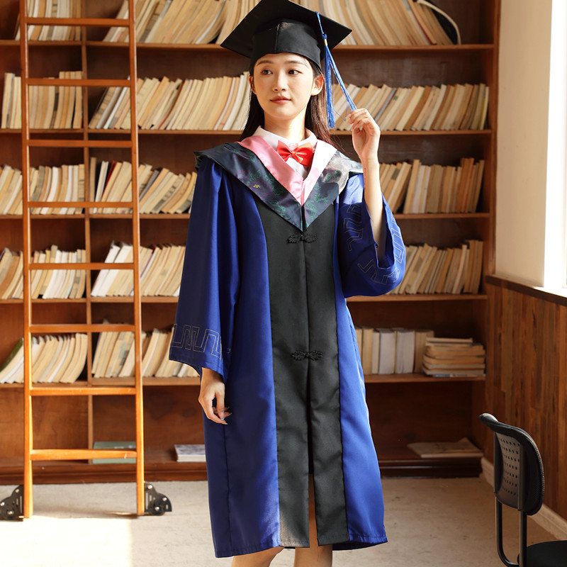 全套高端高校大学毕业典礼服-硕士学位服高清大图