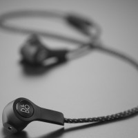 B&O PLAY H5 无线蓝牙磁吸断电入耳式音乐手机耳机