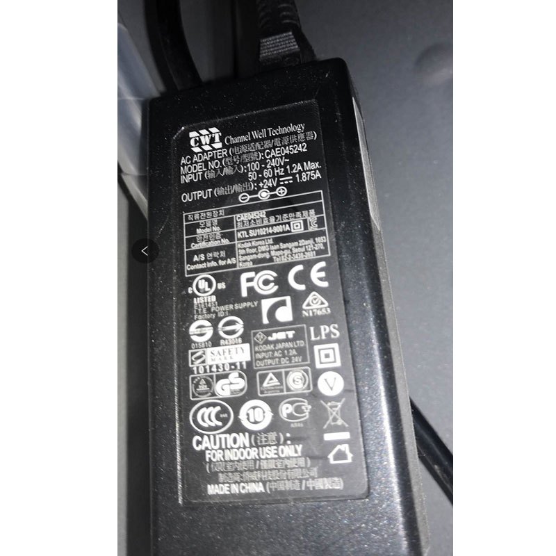 XHS电源适配器 90W充电器19V4.74A