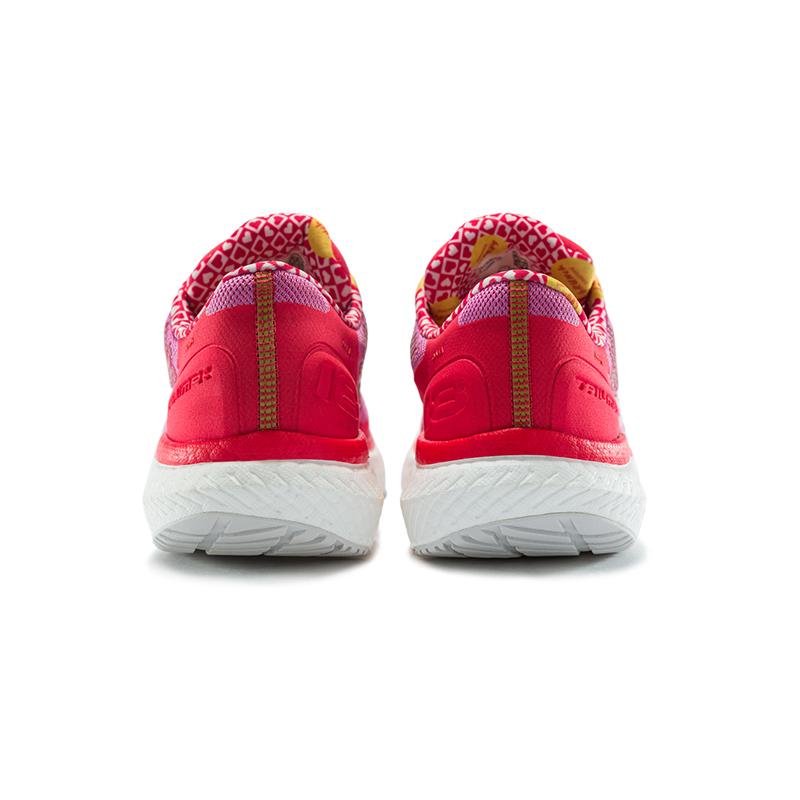 Saucony索康尼 2021春夏 新品 跑鞋-日常训练 TRIUMPH 18 女鞋 S10595-21SS