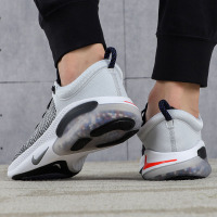 Nike耐克男鞋透气轻便运动跑步鞋AQ2730-011