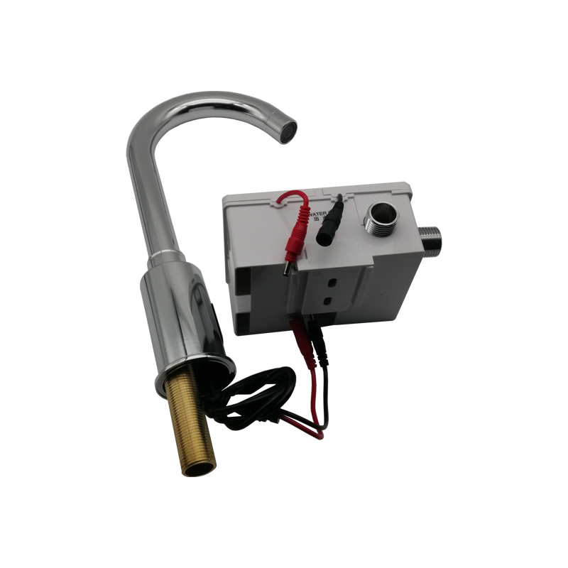 全自动感应水龙头高清大图