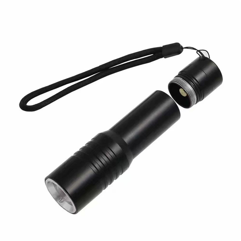 康铭 LED15W强光手电筒含两节电池+充电器-黑色(单位:把)