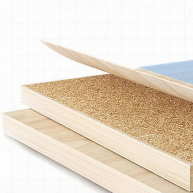 锁匠 对坐办公桌高清大图