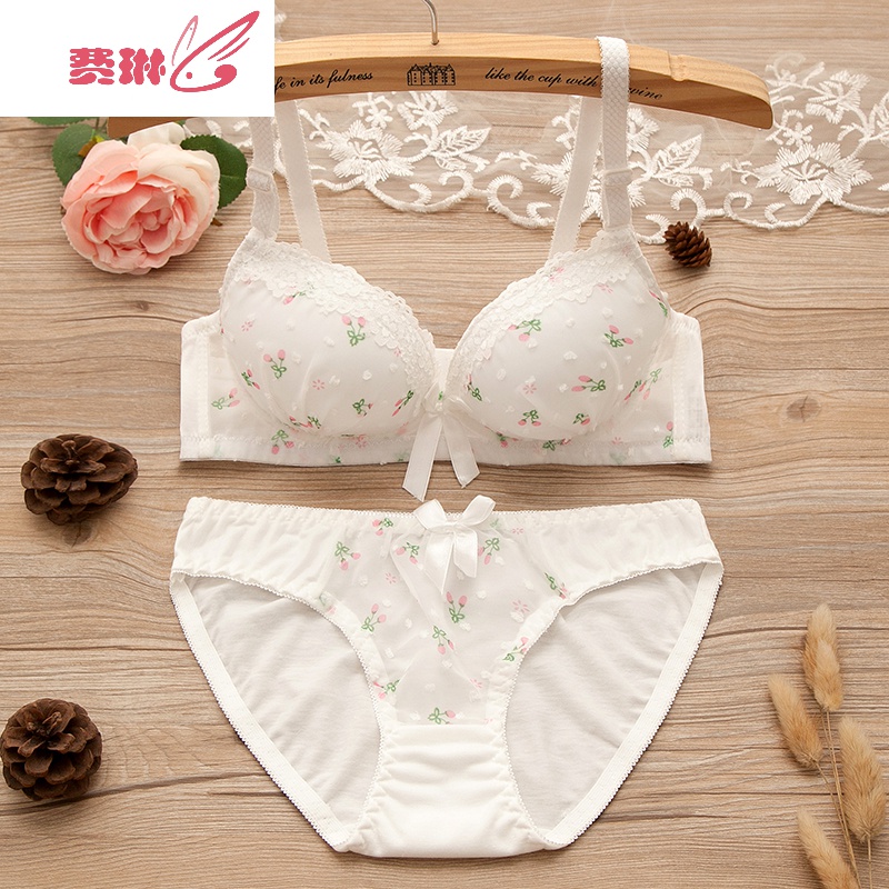 可爱蕾丝无钢圈少女文胸套装聚拢调整型高中学生发育内衣
