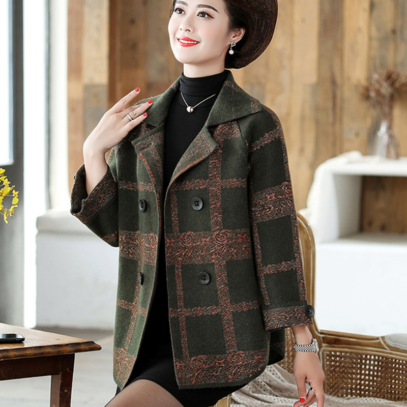 恋名媛妈妈春装外套女短款中老年女装宽松针织开衫四五十岁韩版上衣