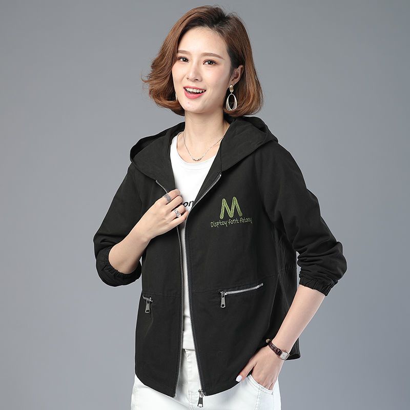刺绣大码外套女春秋韩版宽松2020新款夹克中年妈妈四十岁短款风衣