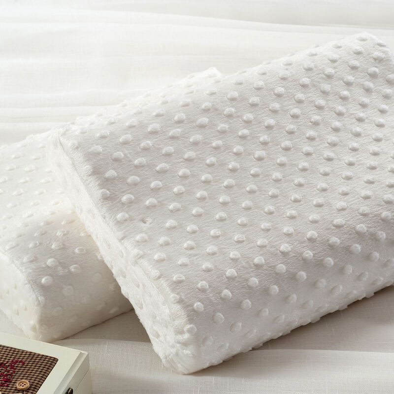 北极绒乳胶枕泰国原装天然乳胶枕芯颗粒护颈椎乳胶枕头