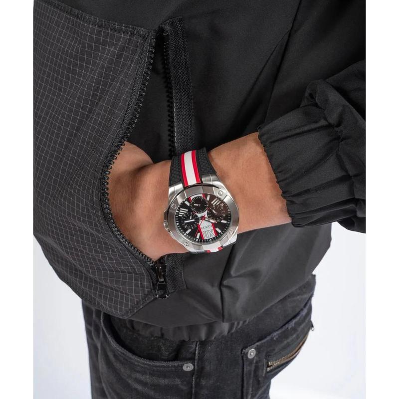 GUESS男表石英指针黑盘白圈时尚简约商务腕表高清大图