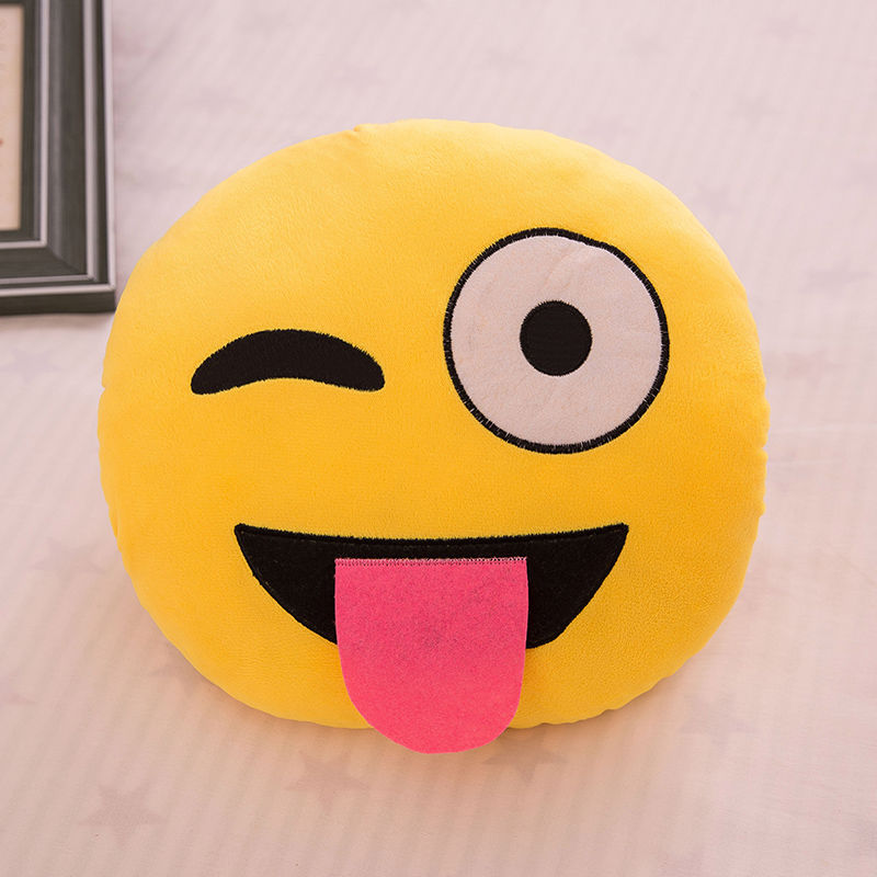 暖手捂抱枕可插手毛绒玩具公仔创意笑脸娃娃学生睡觉趴枕送女生 调皮