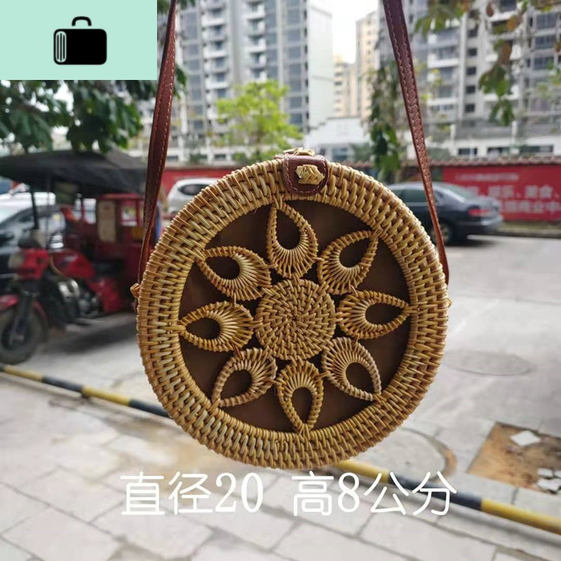 2020新款热卖藤编包巴厘岛斜跨迷你包圆形复古文手工编织皮扣女包NEW LAKE女士单肩包