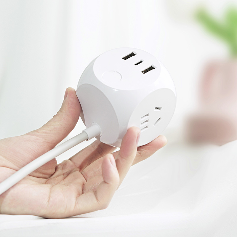 爱国者(aigo)18W PD快充魔方充电插座/3位+2USB+Type-C口多功能插排 1.5米 M0331C PD