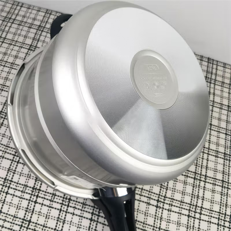 爱仕达 六保险T型带蒸格铝压力锅[明火燃气专用] YL26T4D 个高清大图