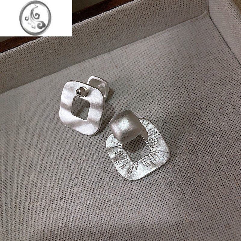 JiMi简约几何镂空方形耳钉女时尚个性磨砂肌理S925银针后挂式耳环耳饰图片