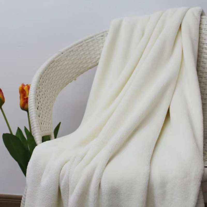法兰绒床单四季加绒毛毯空调被办公室午睡毯毯子学生毯 牛奶白 1.8米*2米双人床毯