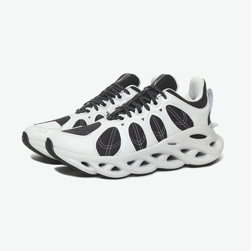 中国李宁2019纽约时装周走秀系列李宁弧ace男子减震跑鞋休闲鞋