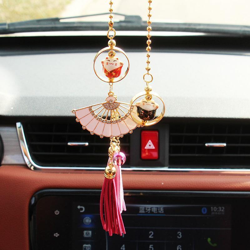 猫汽车挂件车载可爱陶瓷毛绒挂饰车内吊饰装饰品车挂女士黄色猫小扇子