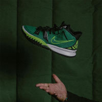 耐克(NIKE) Kyrie 7 欧文7 紫金鸳鸯 纪念科比Kobe 男女款定制篮球鞋 男女款跑步鞋 支持定制