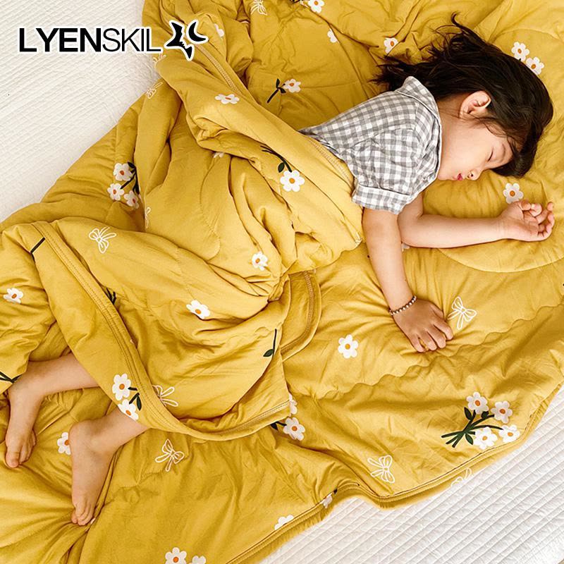 美帮汇夏季夏被水洗空调被夏凉被韩版针织棉学生宿舍单双人薄被子被芯图片