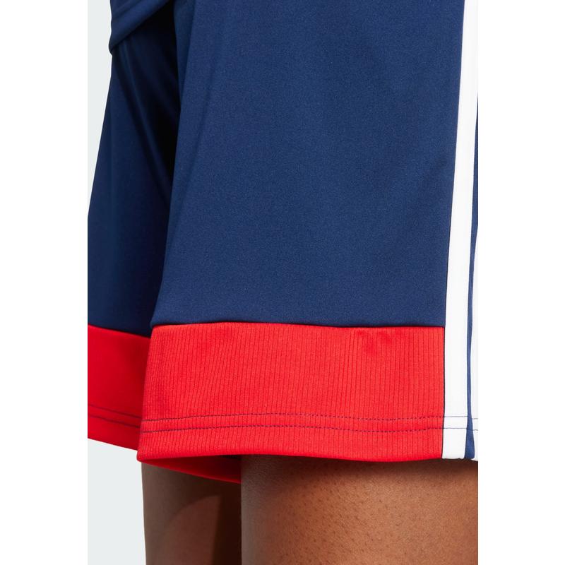 Adidas女士足球风格运动短裤防滑弹性腰围侧兜再生面料训练球裤高清大图