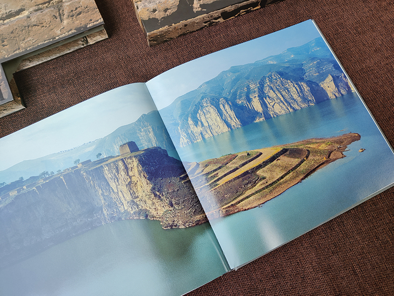 [醉染正版]看不见的长城 正版 The Invisible Great Wall 长城旅游摄影集 中英双语高清大图