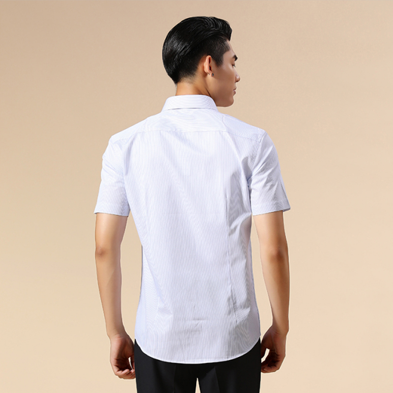 白底蓝条男士短袖衬衫