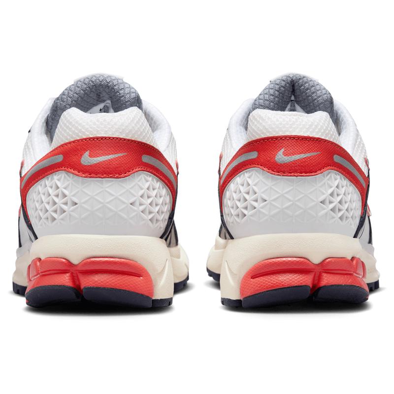 耐克(NIKE)男款跑鞋透气舒适缓震支撑休闲运动鞋高清大图