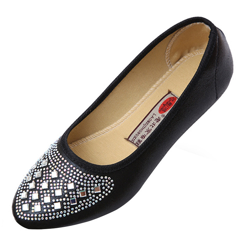 老北京布鞋妈妈鞋软底女舒适春季新款夏季透气平底单鞋中年女士鞋黑色