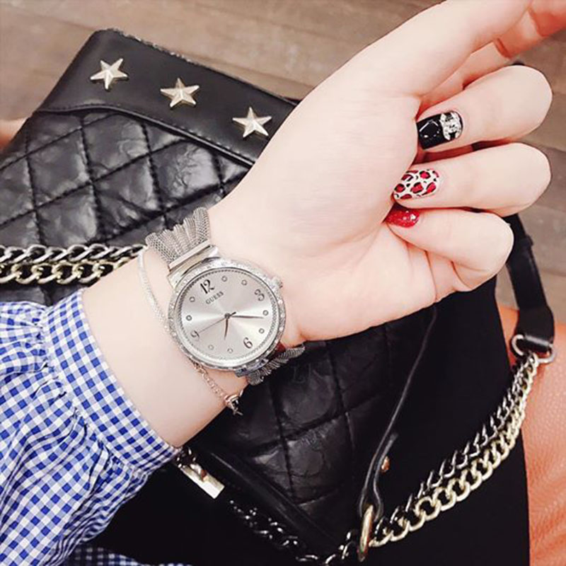 巨力士小方手表ja-非常适合女生佩戴,表盘小巧方方,精致感十足,不挑