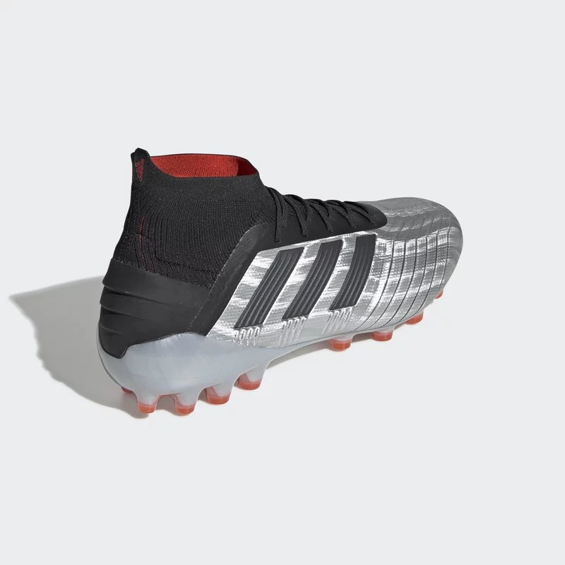 Adidas阿迪达斯2019新款PREDATOR 19.1 AG钉短钉人草足球鞋男EF8981