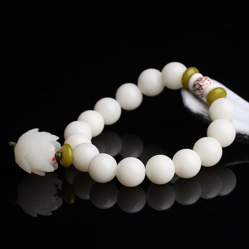 款式一:白玉菩提单圈莲花吊坠