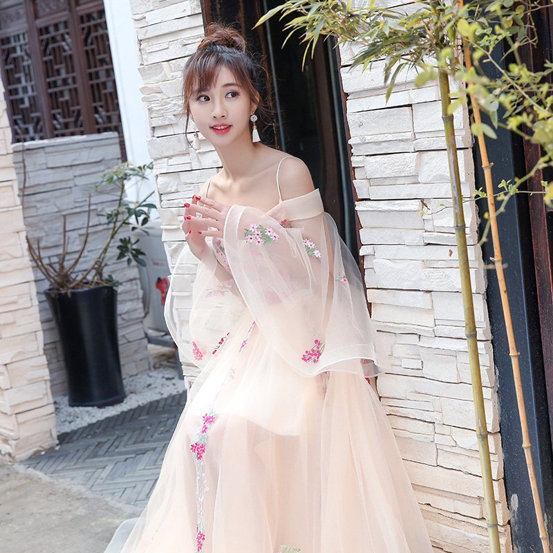 宴会晚礼服2018新款新娘婚纱毕业礼服裙公主长款女端庄大气拖尾香槟色