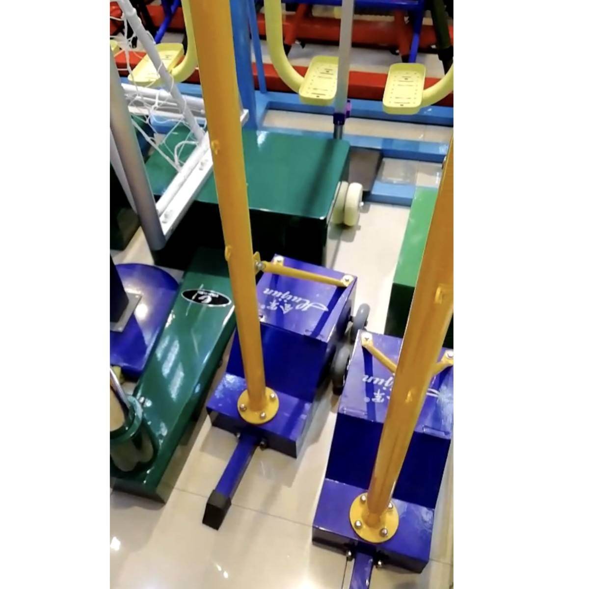 会军 移动式羽毛球柱 (含网) HJ-M006/套高清大图