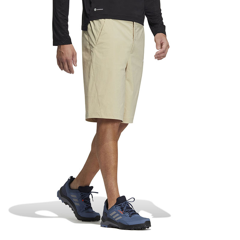adidas Logo字母纯色宽松短裤 男款 米色 IC4412