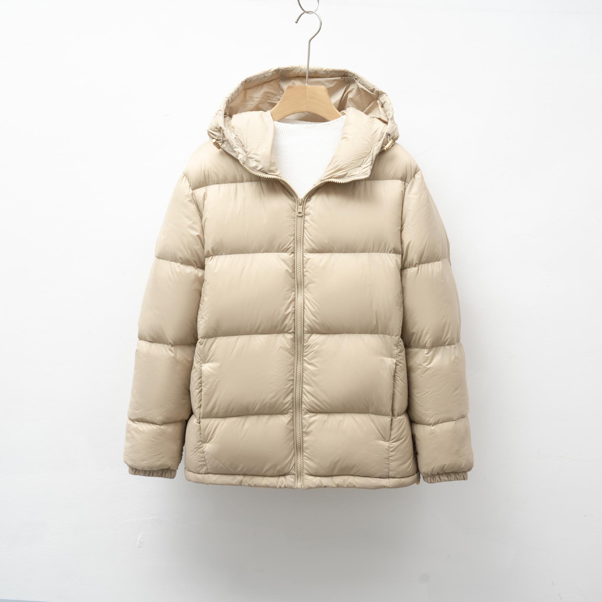 羽绒服新国标90绒女冬季连帽防风休闲百搭面包服防寒外 卡其色 XL