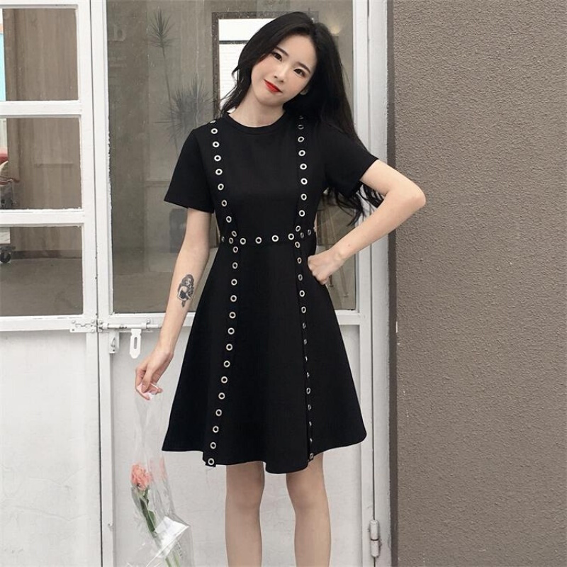 里小姐~夏装女装韩版高腰修身显瘦A字裙个性铆钉短袖连衣裙黑色均码