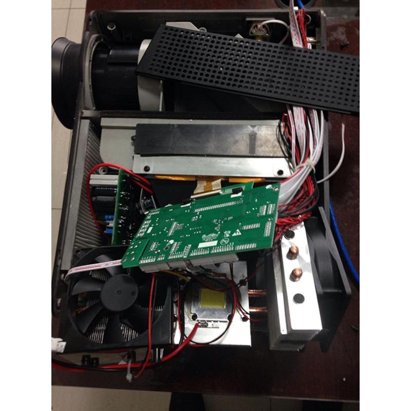 成越更换奥普达投影机投影仪LED灯泡人工费