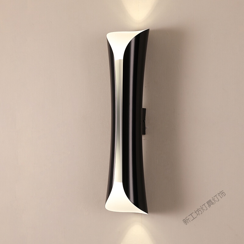 苏宁放心购 可充电壁灯客厅壁灯床头卧室灯 后现代简约走廊过道灯 北欧轻奢金色背景墙小蛮腰壁灯智能无极调光 小蛮腰内白外黑54CM