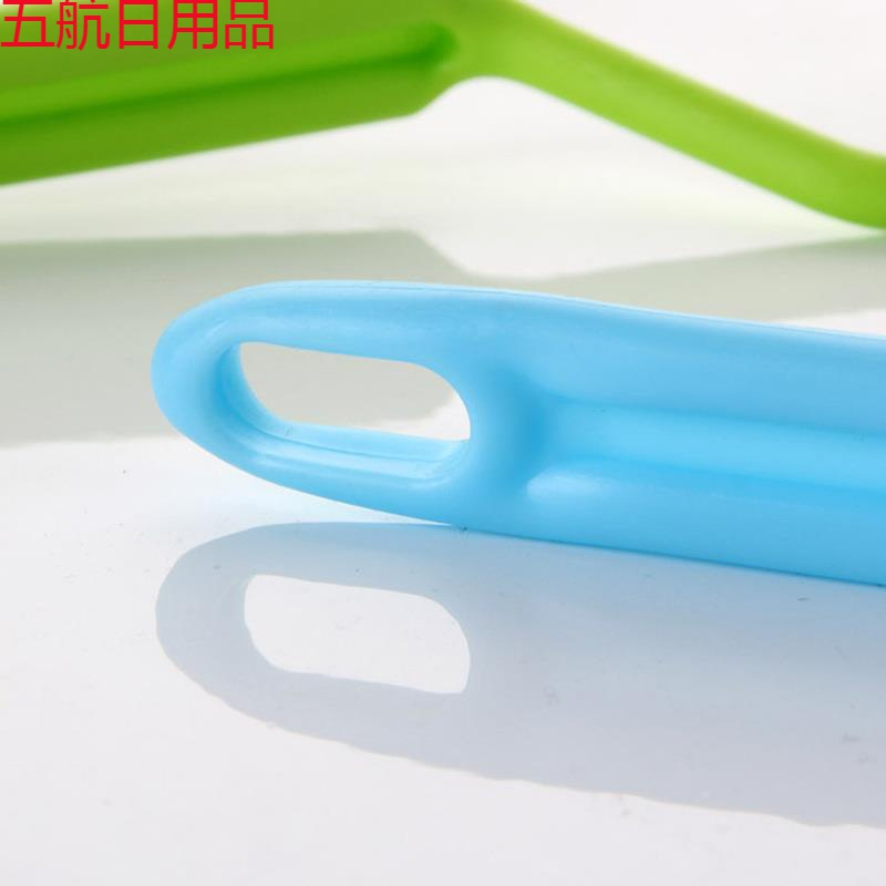 卫生间马桶刷加长柄刷角清洁刷V型塑料厕所马桶内侧弯曲刷子 颜色随机1个装送1个挂钩